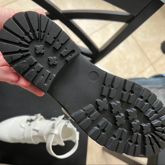 NWOB COCONUTS BY MATISSE AXEL BOOT WHITE SIZE 8 - Picture 6 of 8